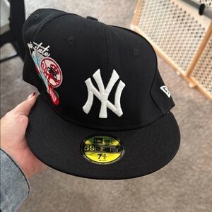 NEW ERA NEW YORK YANKEES MLB 59FIFTY FITTED HAT. Brand new!